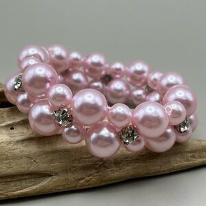 Elegant Pink Pearl Bracelet